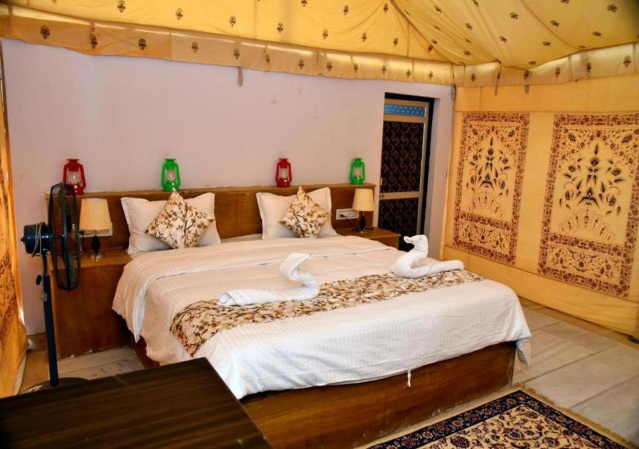 Sky Desert Safari Camp Jaisalmer Esterno foto